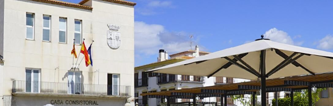 Ayuntamiento de San Antonio de Benageb�r
