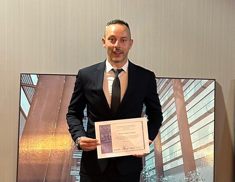 El abogado penalista Pedro Albares, galardonado en los �European AI Awards�