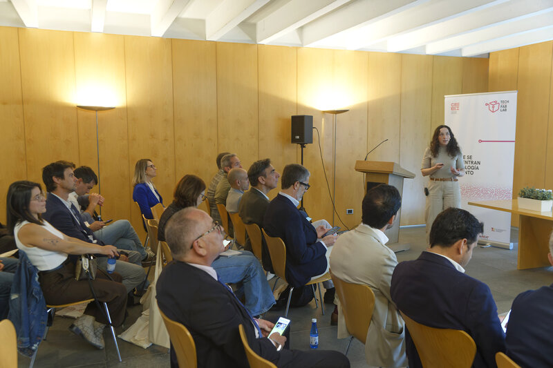 Estefanía Pastor, durante su ponencia sobre comunicación para startups