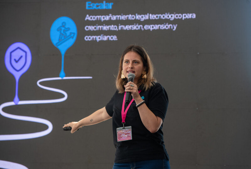 Maria Veronica Onetto, Brandlex