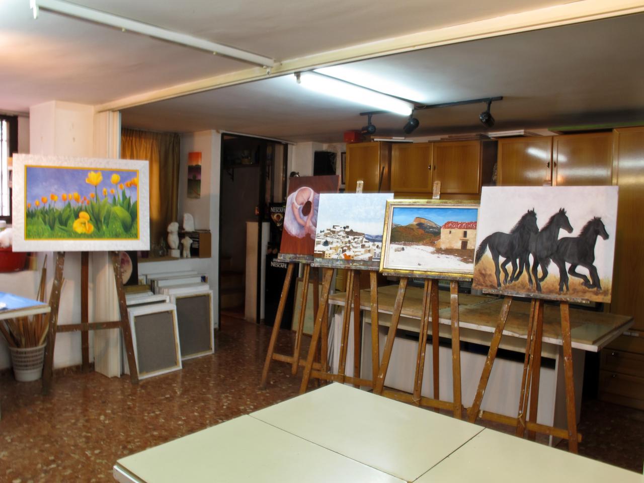 Paqui Fuster Monfort, ESTUDI DE PINTURA I CER�MICA