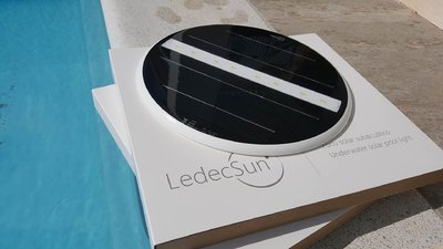 Lo �ltimo en iluminaci�n de Piscina y exteriores .